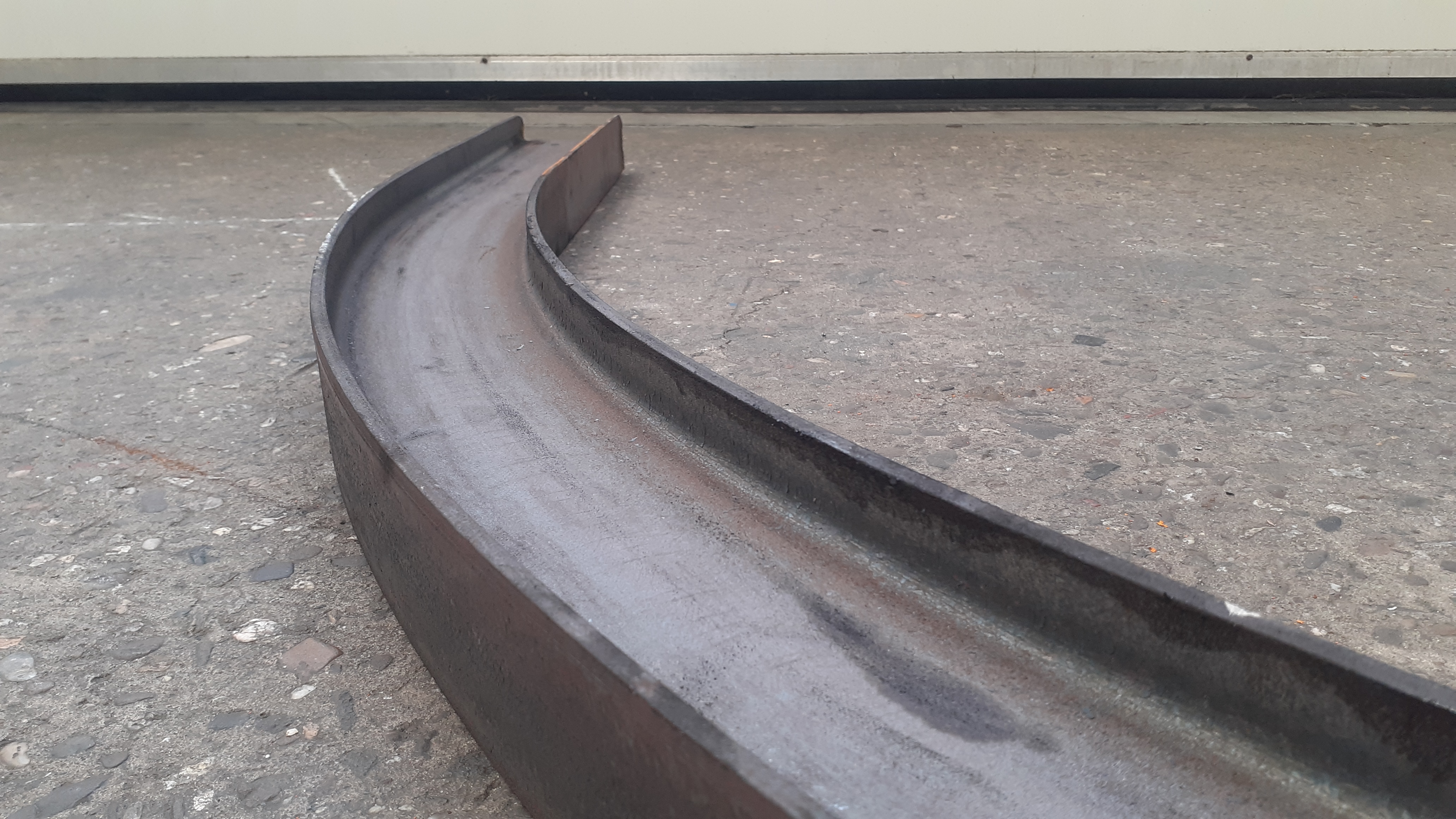 2. IPE 100 walsen in radius 1000mm 2. IPE 100 walsen in radius 1000mm
