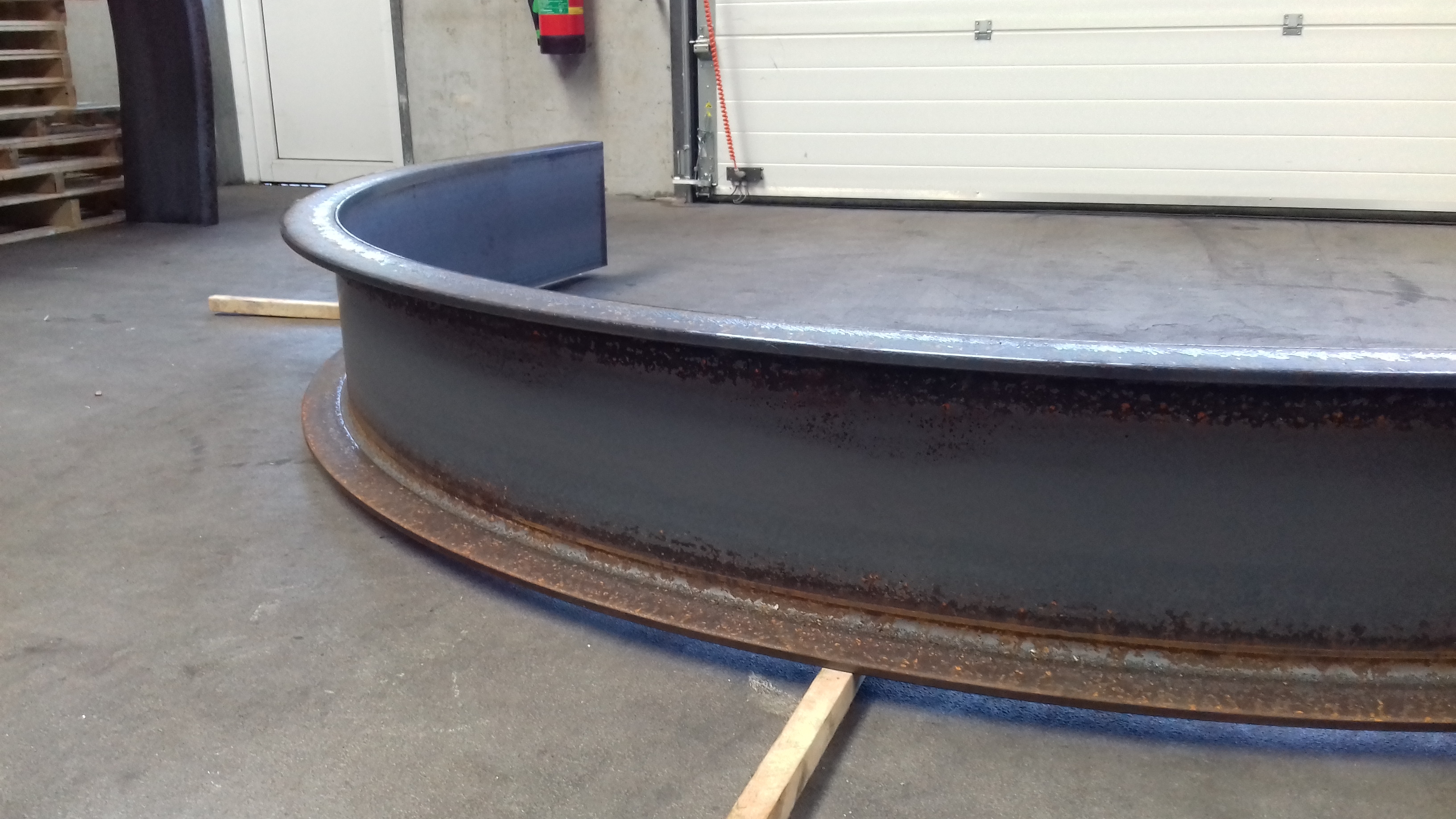 2. UNP 350 walsen in radius 1500mm 2. UNP 350 walsen in radius 1500mm